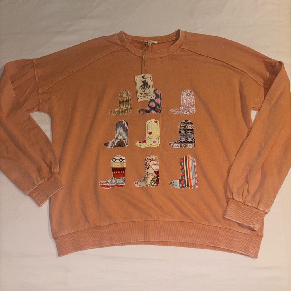 Easel boot print orange crewneck sweatshirt  size small 
New with tag